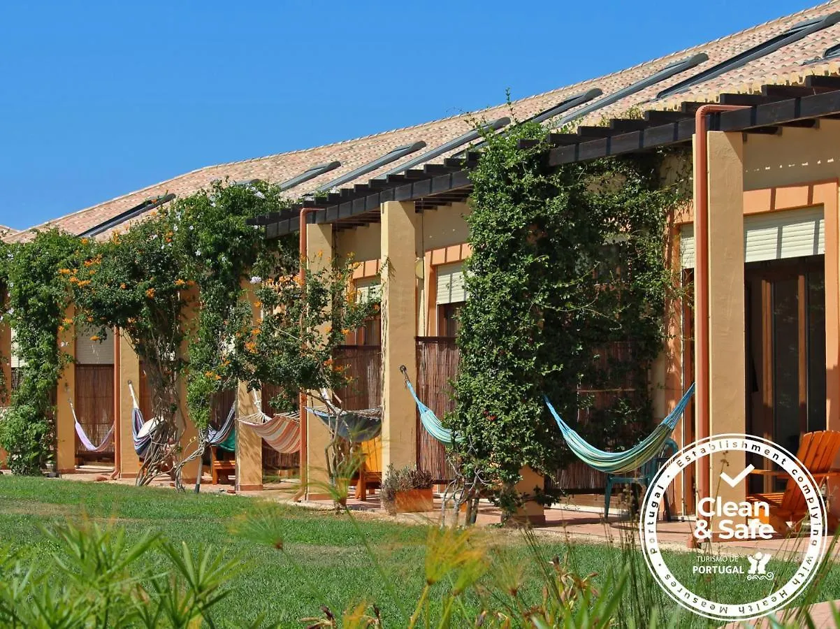 Casa Do Vale Da Lama Ecohotel & Retreat Centre In A Farm Odiáxere